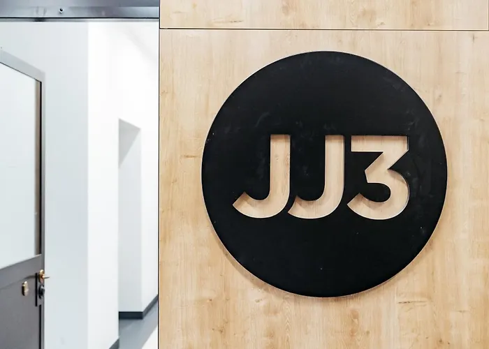 Woody - Comfy In Siska *