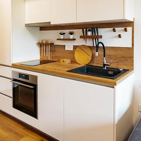 Woody - Comfy In Siska Appartement