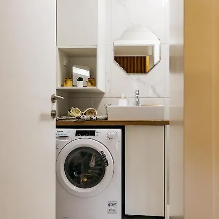 Woody - Comfy In Siska * Ljubljana