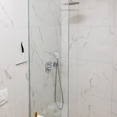 Woody - Comfy In Siska *